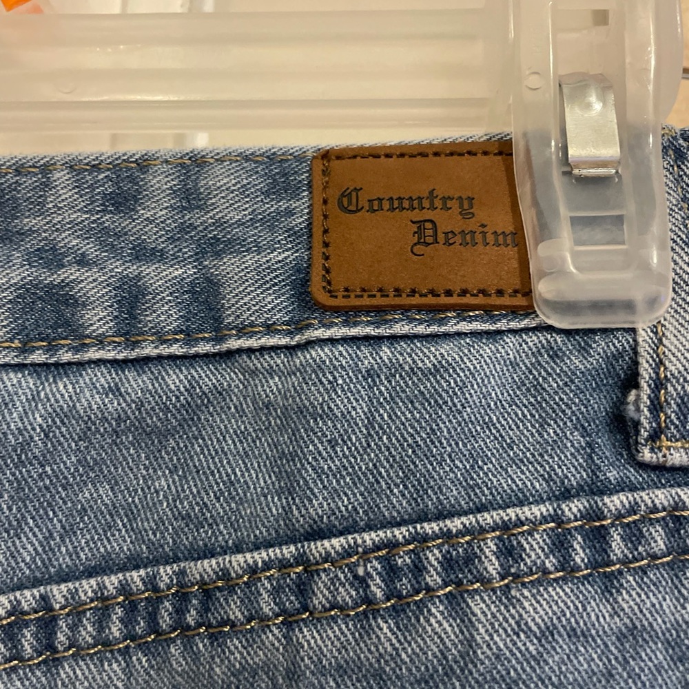 petal and pup doja distressed women’s denim light wash mini skirt - Picture 5 of 5